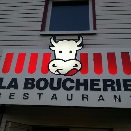 Contact Hotel Fontenay Le Comte Экстерьер фото