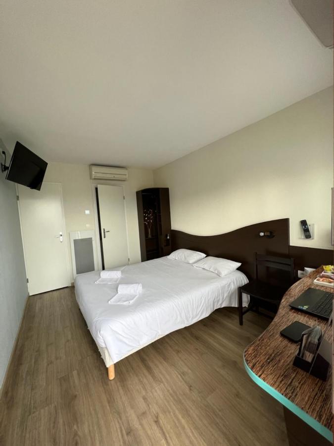 Contact Hotel Fontenay Le Comte Экстерьер фото